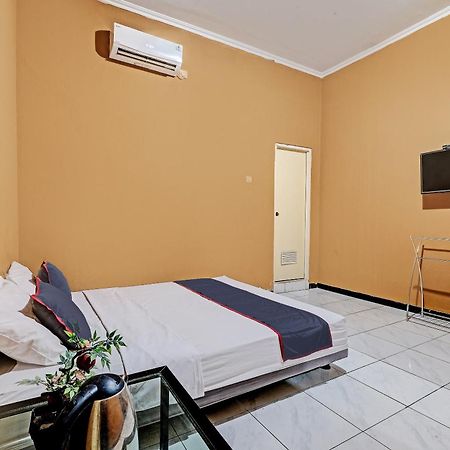 Collection O 92864 Mitra Residence Semarang Exterior foto