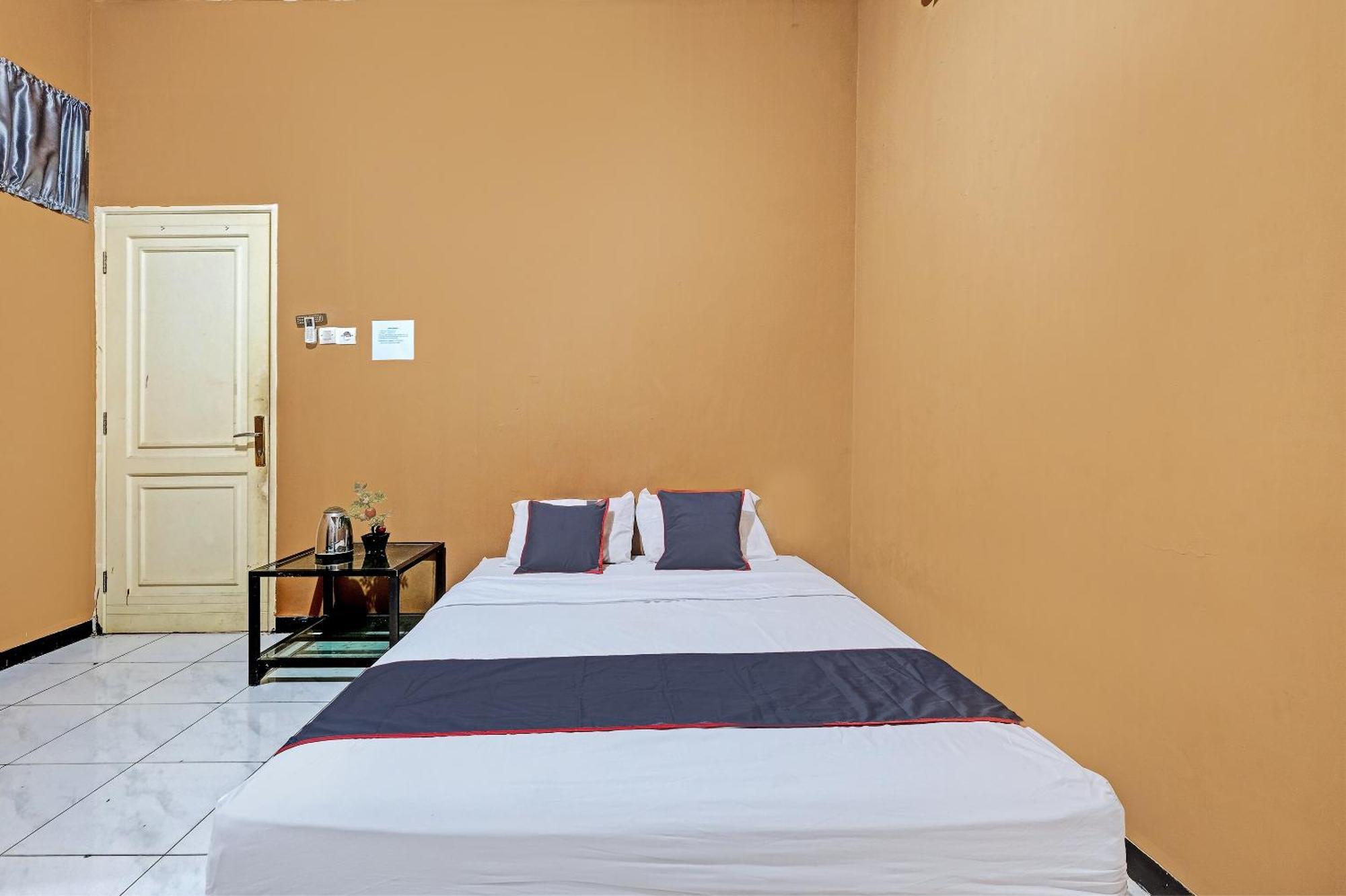 Collection O 92864 Mitra Residence Semarang Exterior foto