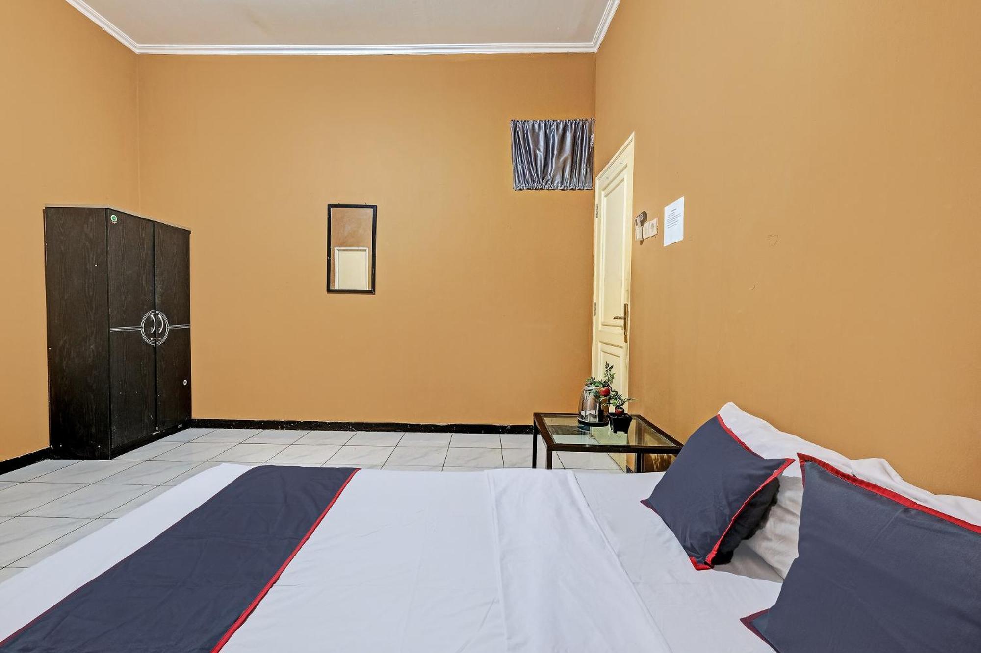 Collection O 92864 Mitra Residence Semarang Exterior foto