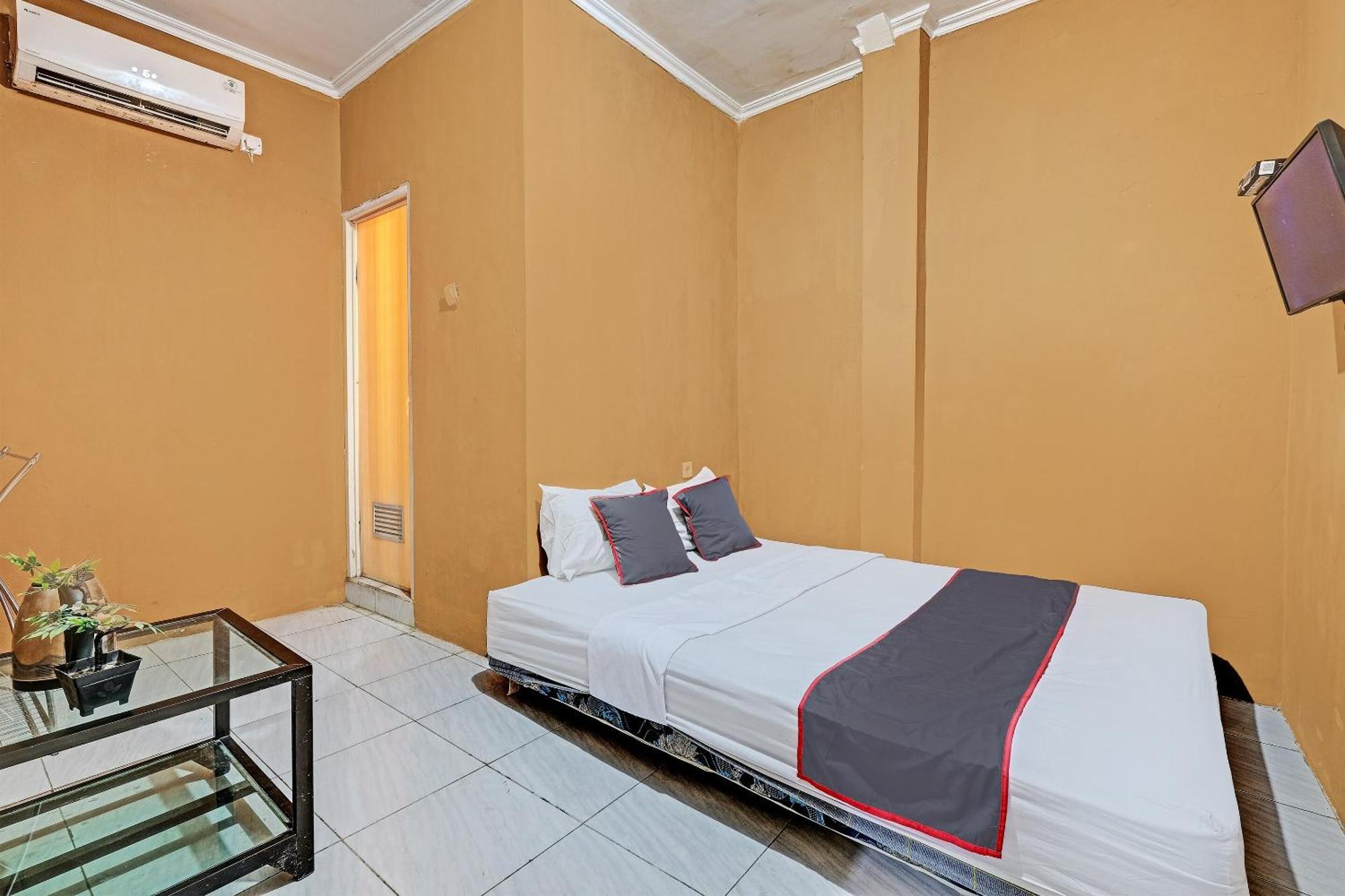 Collection O 92864 Mitra Residence Semarang Exterior foto